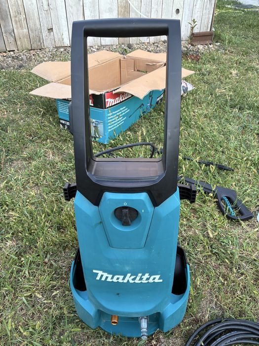 Aparat spalat presiune Makita HW1200