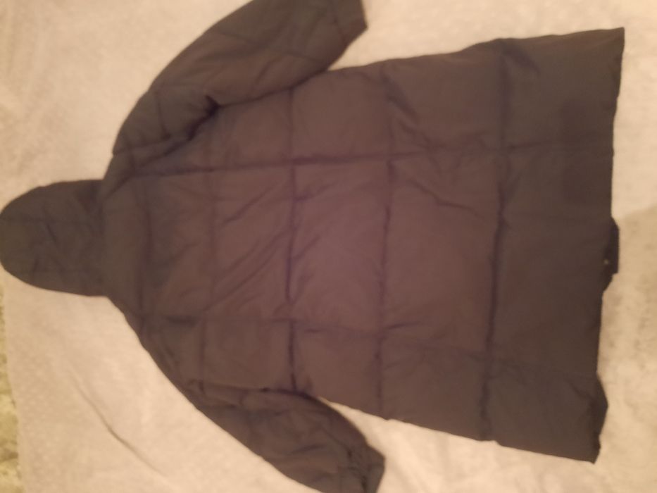 Продам куртки зимние раз 48