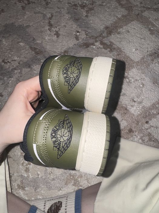 Продаю Jordan Low 1