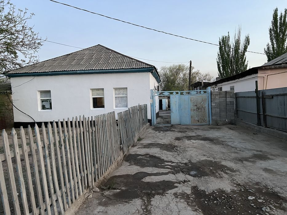 Продаётся дом из саманного кирпича