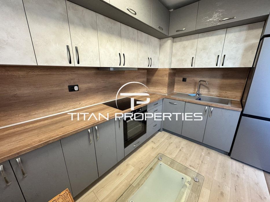 Дава се под наем Тристаен апартамент в Бургас, Славейков - 98 кв.м за 663 € - Снимка #3