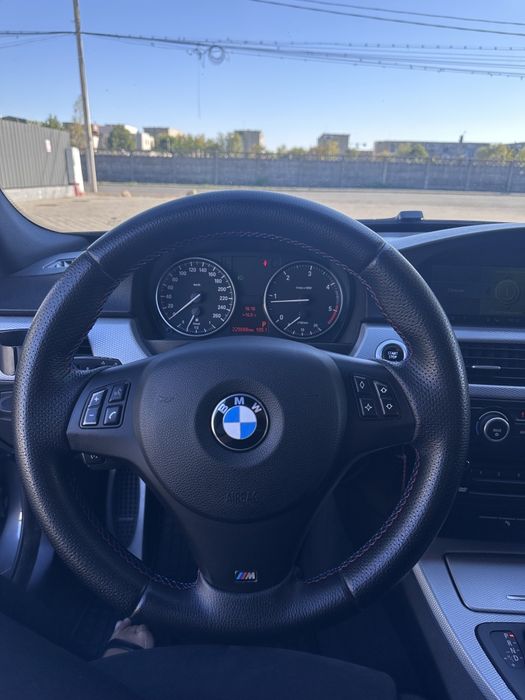 BMW 320D  E90  Automată Pachet M