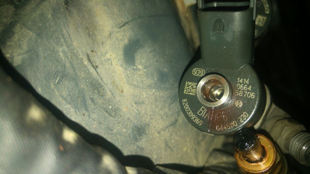 Injectoare renault suzuki. 1.9 f9q