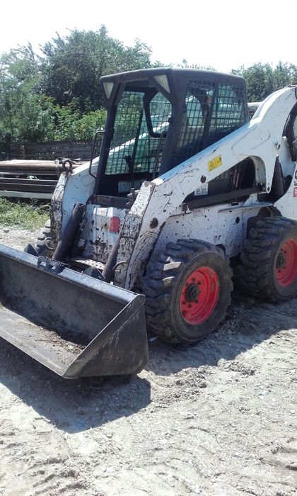 Închiriez mini excavator si bobcat cu picon