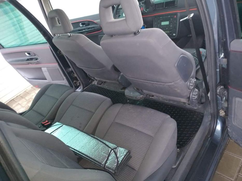 Vând Sharan 2.0 BRD an 2006 urgent