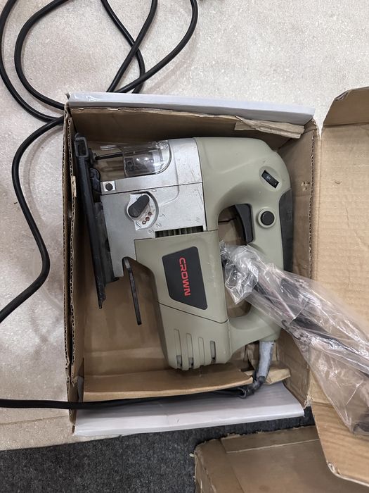 Электрическая пила crown