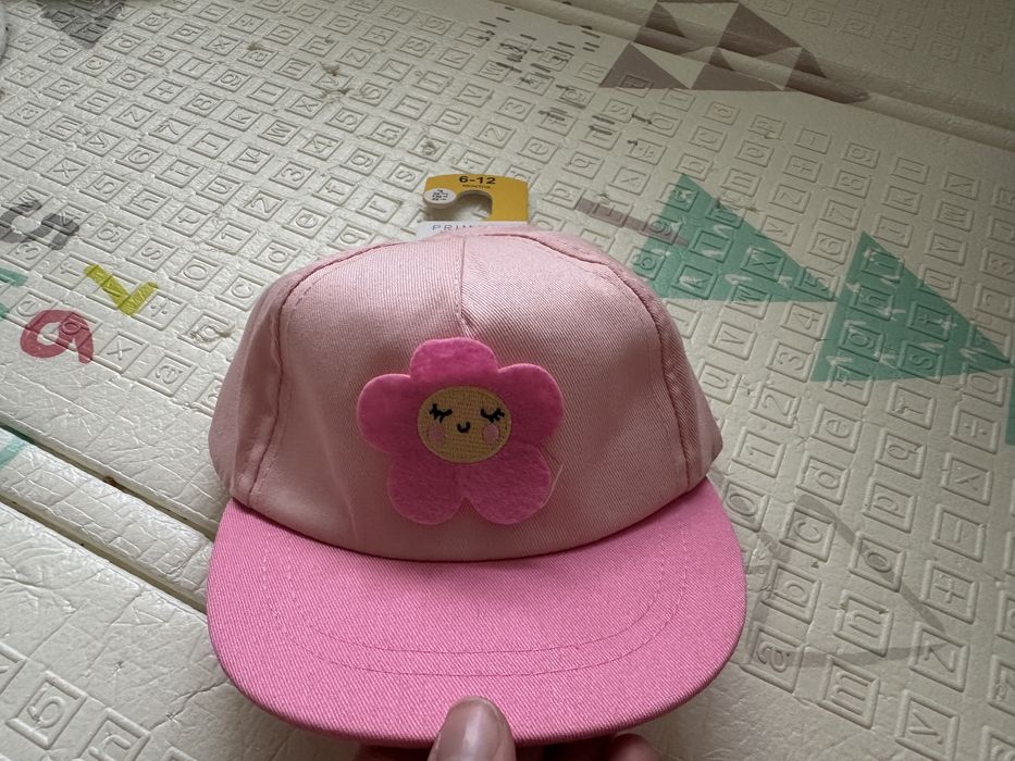 Бебешки летни шапки с козирка