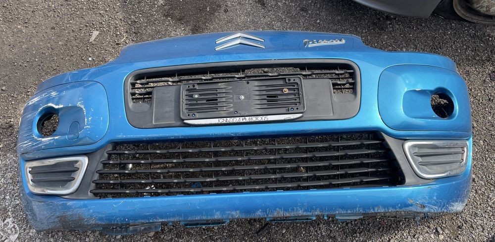 Предна броня за citroen c3 picasso