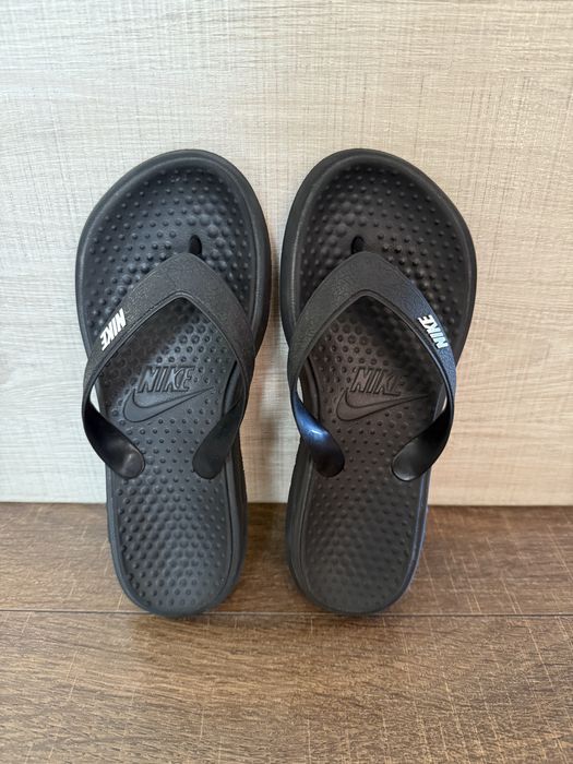 Детски чехли 2 бр. за 19 лв.