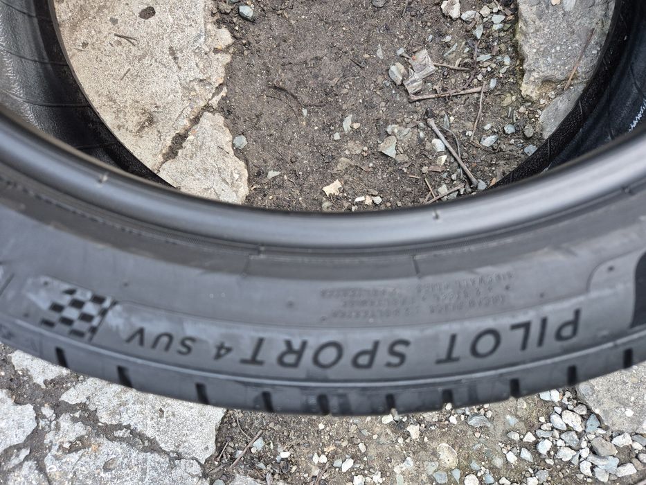 255 40 21 O BUCATA Anvelopa de vară Michelin  Pilot Sport 4 Dot 12.21