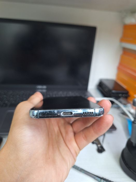 Samsung S22 на 128гб