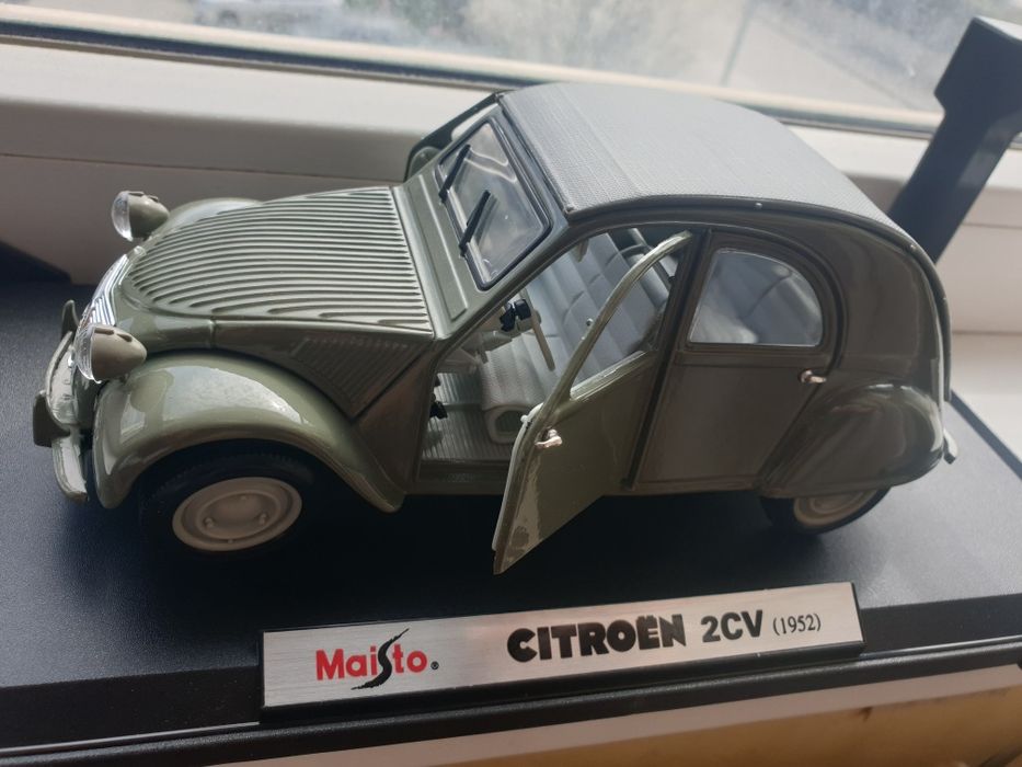 Метална кола Ситроен 2CV 1952г