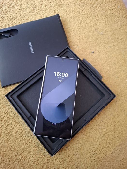 SamsungGalaxy Z Flip 6 – чисто нов, гаранция