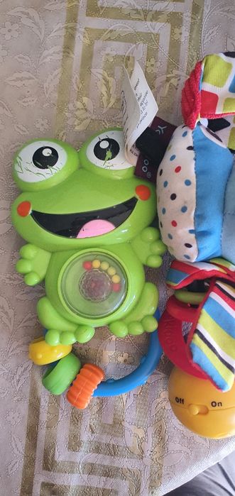 Jucarii  copii  vârstă 0-3 ani