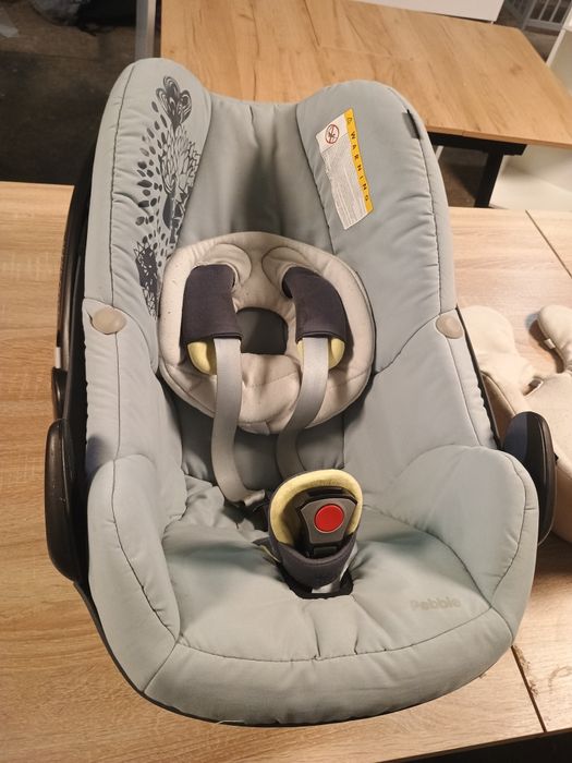 Столче за кола Maxi-Cosi Pebble