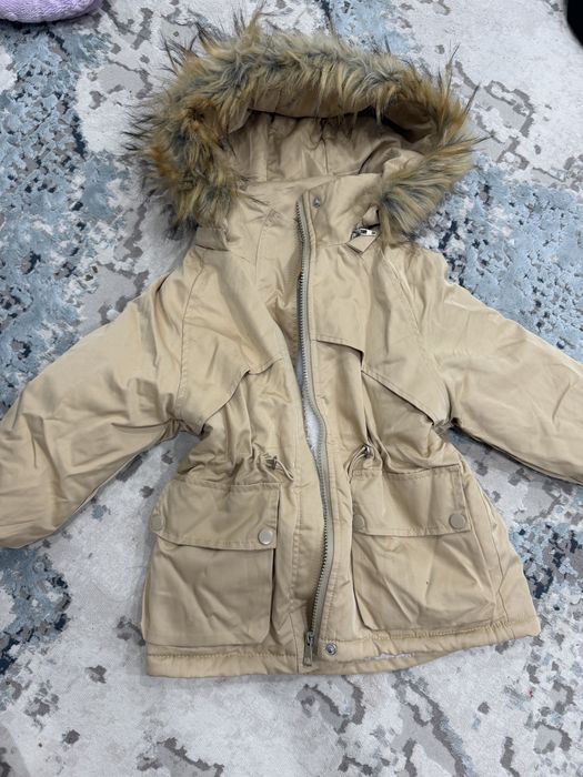 Продам зим куртки  5,4,1 лет