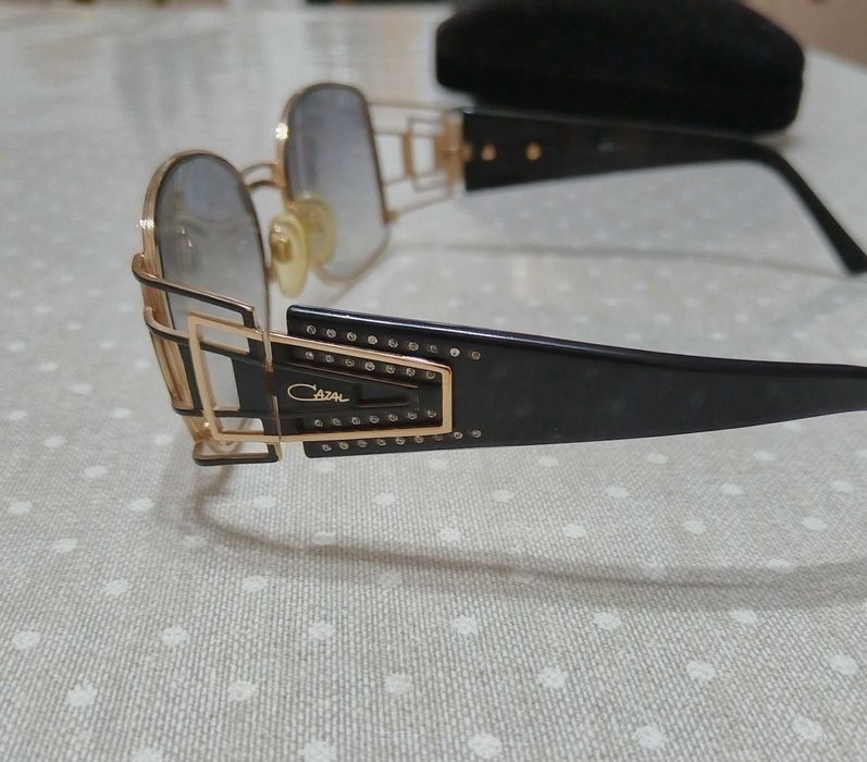 Солнцезащитные очки Cazal
