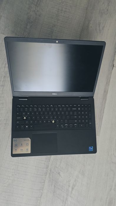 Laptop Dell Vostro 15 3000 x Impecabil estetic x Placa de baza defecta