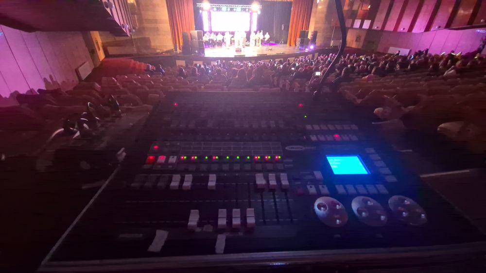 Swoutec creator consola lumini controler dmx cu case