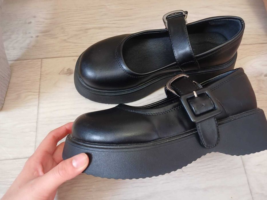 продам туфли в идеальном состоянии