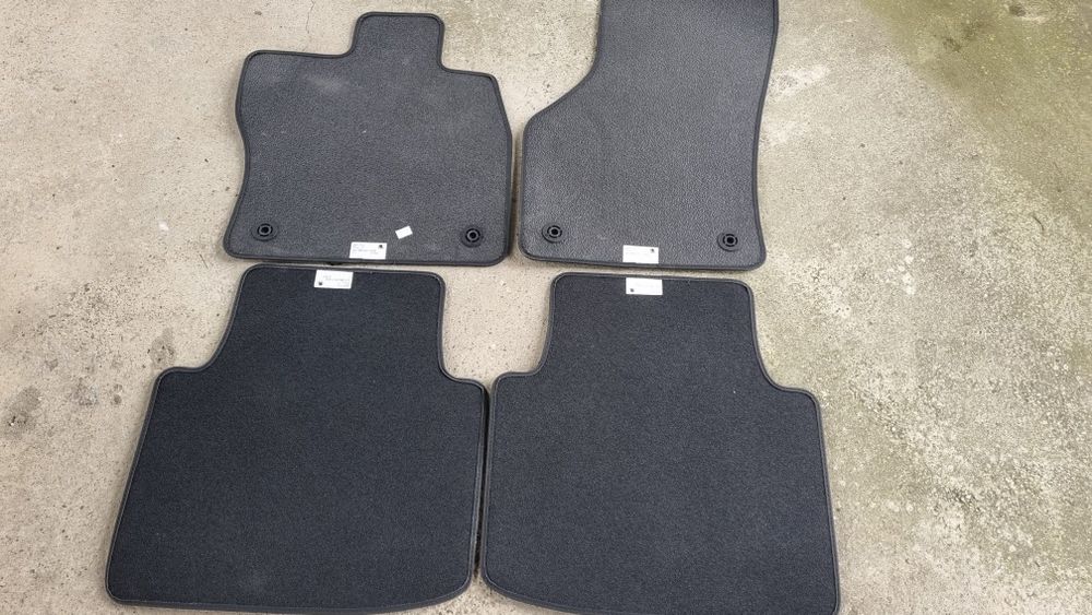 Covorase velur Skoda Octavia III