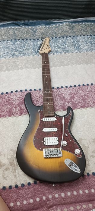 Продаю гитару Cort