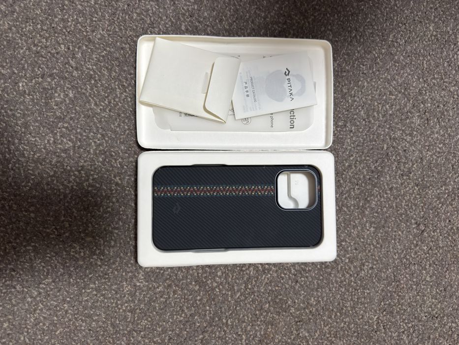 Iphone 14 pro max husa pitaka