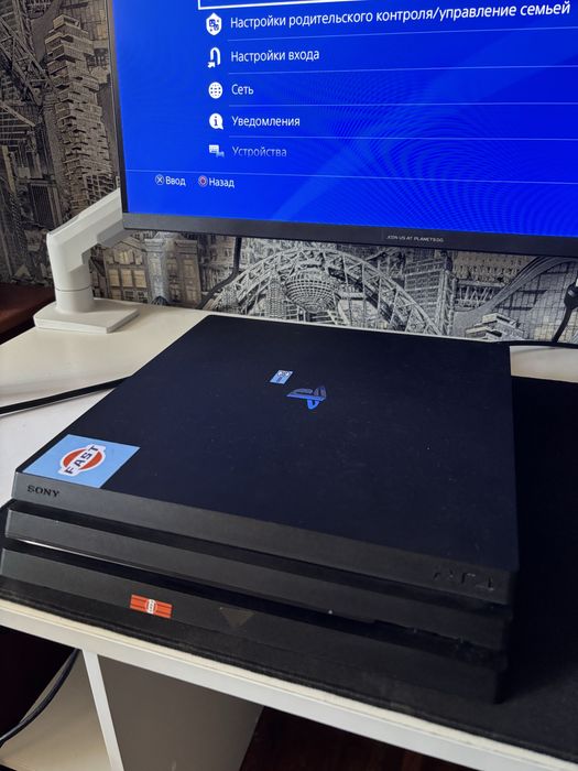 продам playstation 4 pro