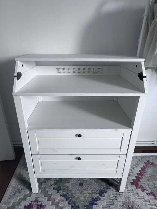 Masa de infasat / comoda alba IKEA (SUNDVIK) cu saltea