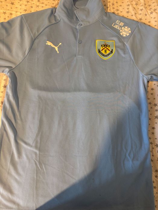 Спортни дрехи и екипи