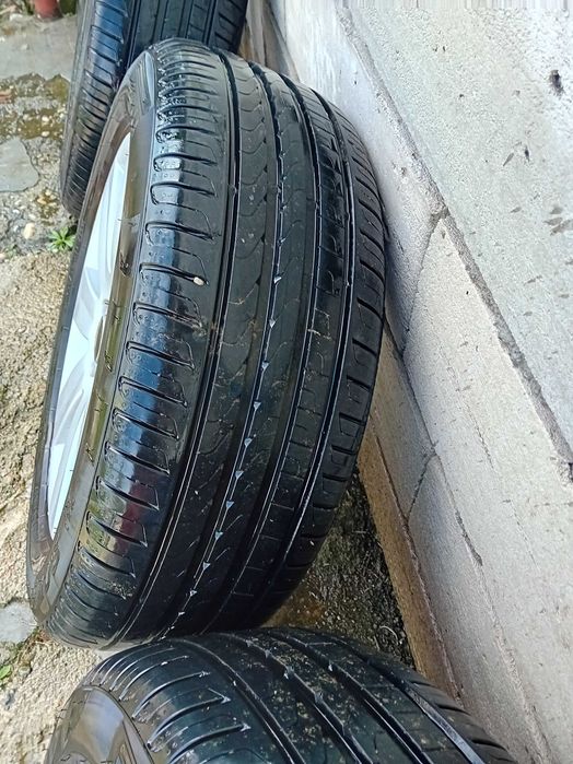 Jante aliaj chevrolet captiva, cu cauciucuri Pirelli aproape noi.