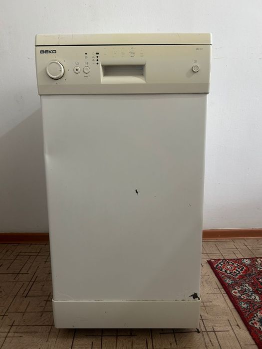 Посудамойка Beko DFC1511