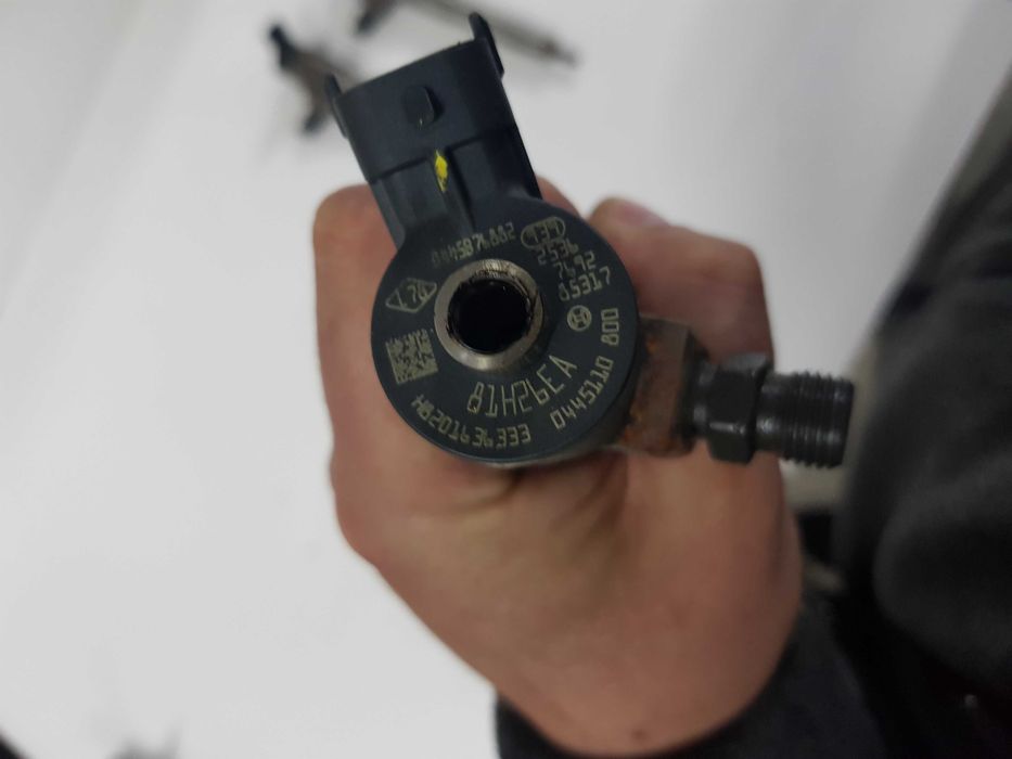 Injectoare 1.5 DCI Nissan Qashqai Juke Renault Megane 3 h8201636333