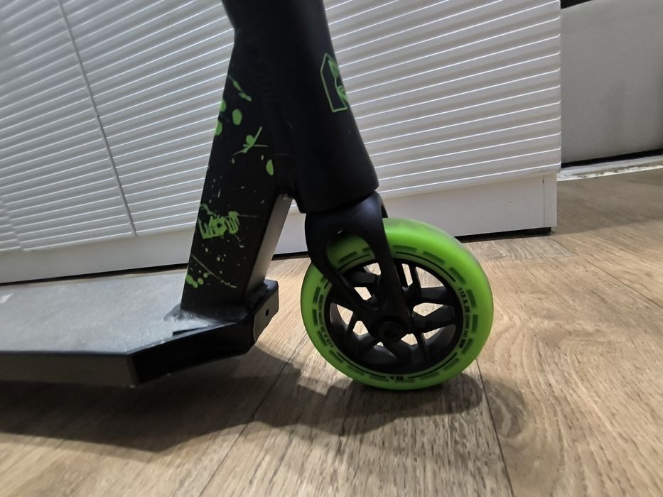 Продам трюковой самокат.