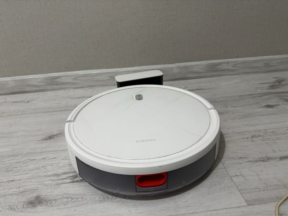 робот пылесос Xiaomi E10 Robot Vacuum