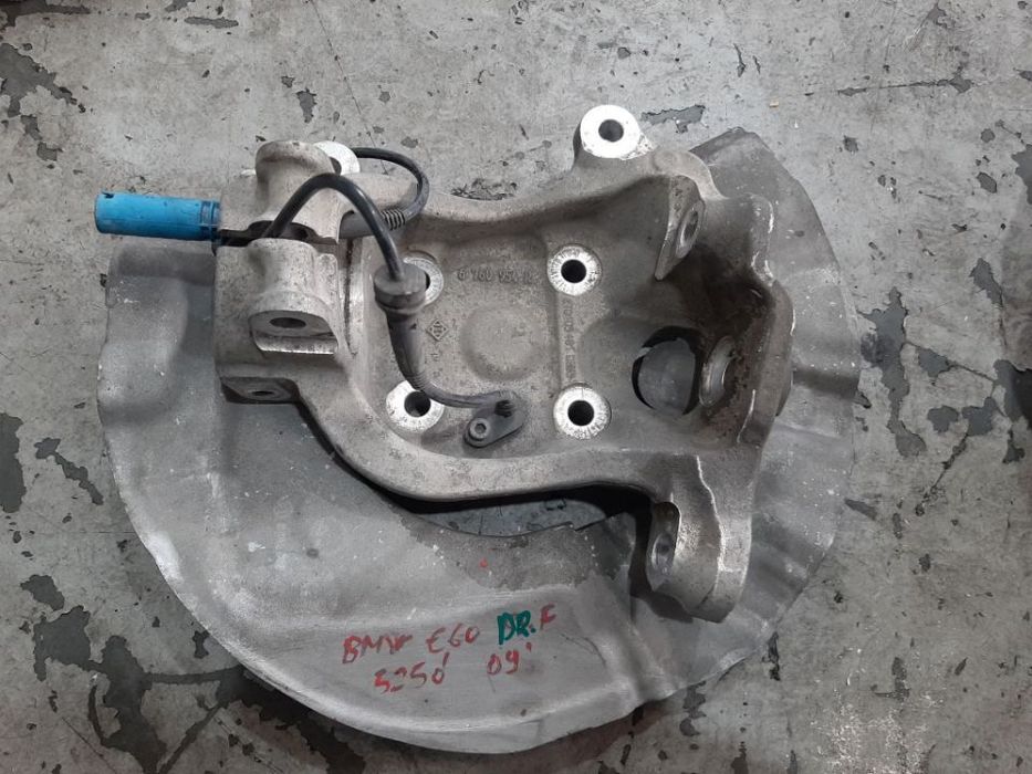 fuzeta dreapta fata  bmw seria 5 e60  525 d  6760954r