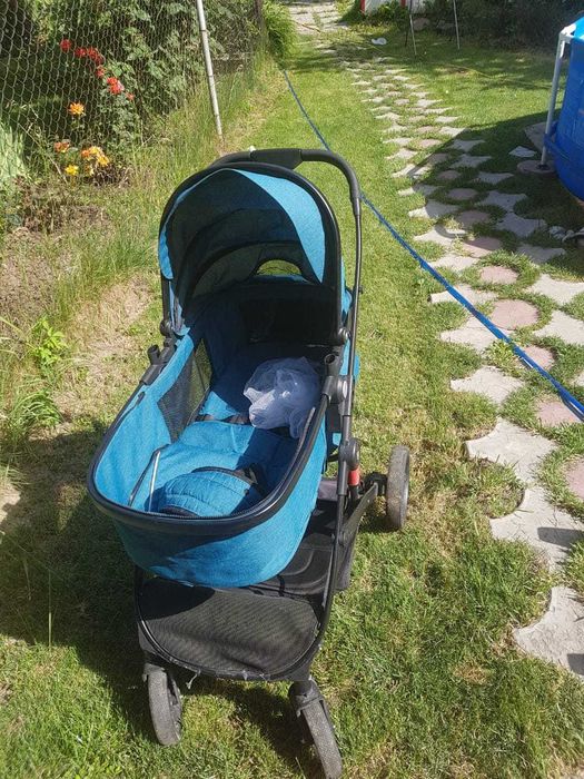 Детская коляска.