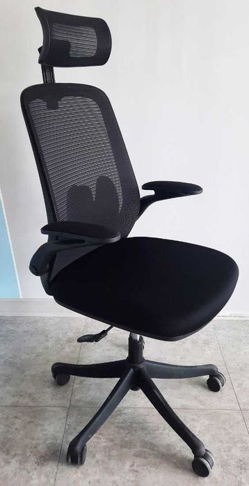 Офисное кресло Helmut для Вас!