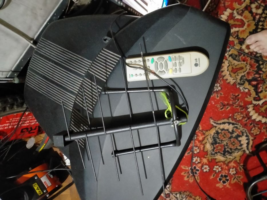 Телевизор Daewoo Д 37см