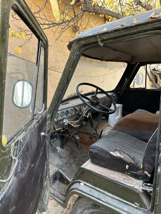 Уаз бортовой сотилади