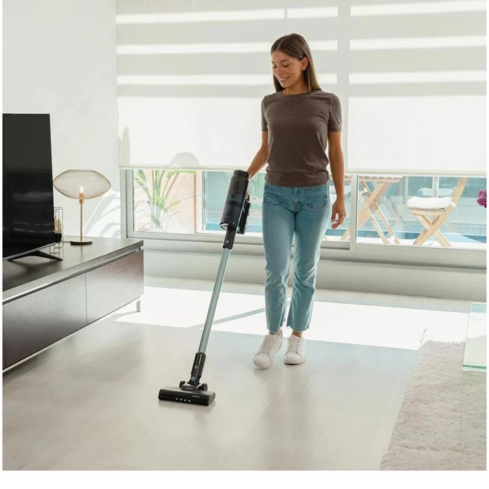 Вертикална прахосмукачка 3 в 1 Cecotec Rockstar 1500 Ray Pure 08422