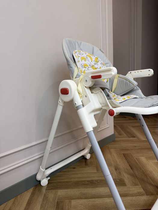 Стульчик для кормления / Детский стульчик