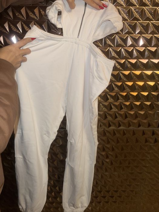 Pantaloni dama moderni