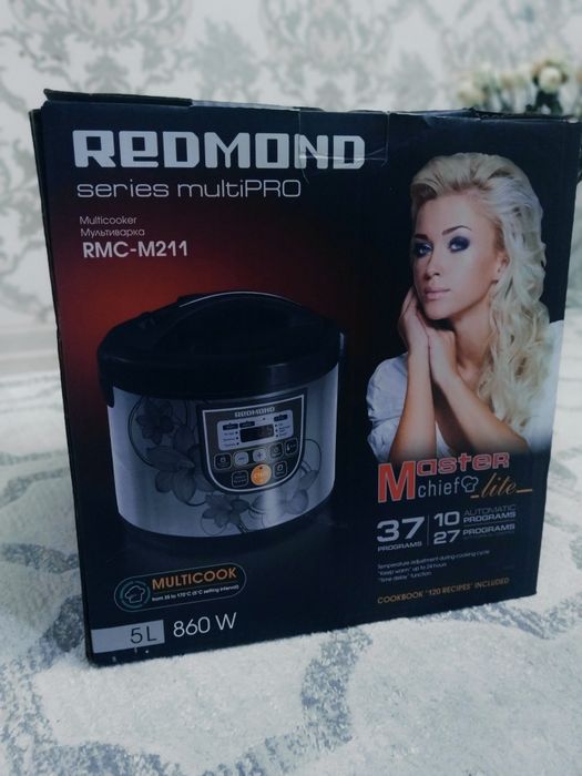 Мультиварка Redmond series multiPRO RMC-M211