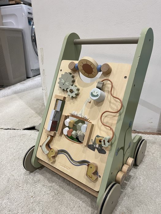 Little Dutch проходилка