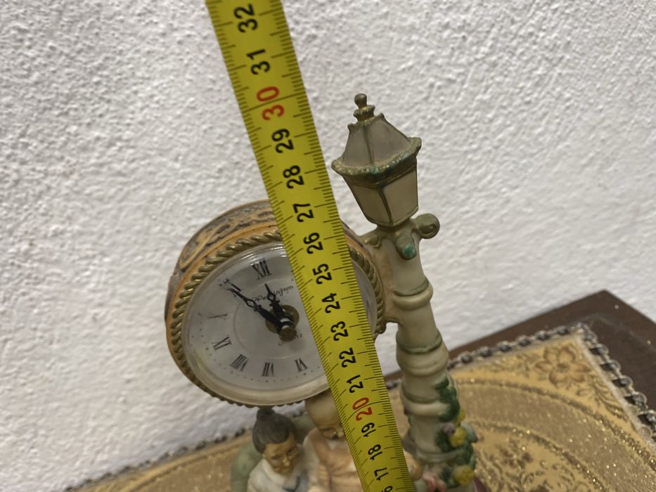 Немски настолен часовник от 80 те години