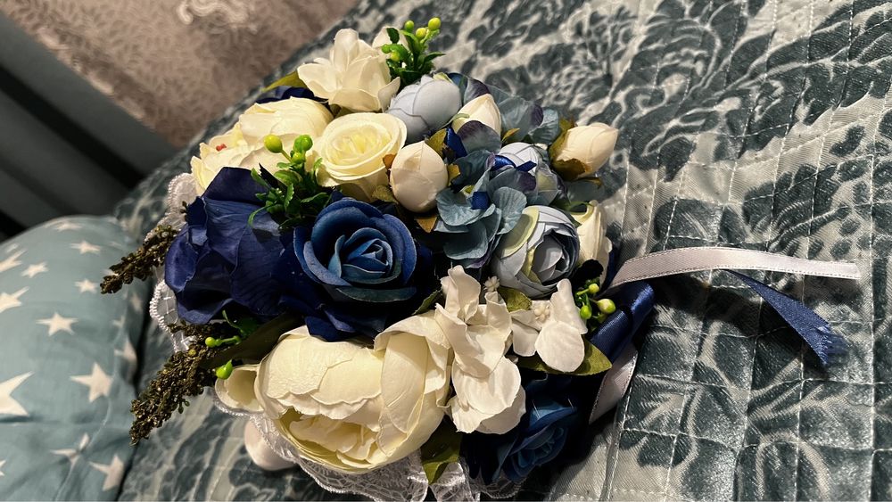 продам букет невесты и корону)