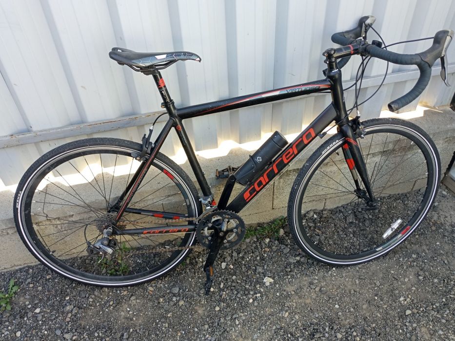 Bicicleta  cursieră. CARRERA