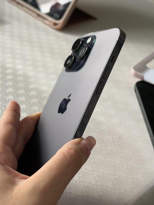 Продам Iphone 14 pro max