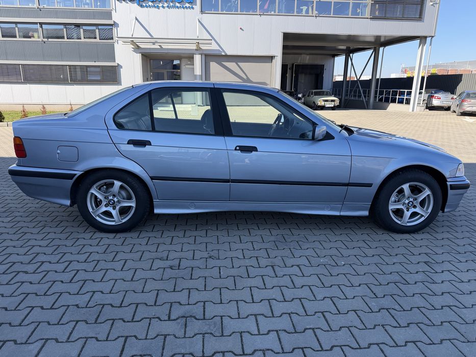 BMW 3 Series 1992 — imagine 4